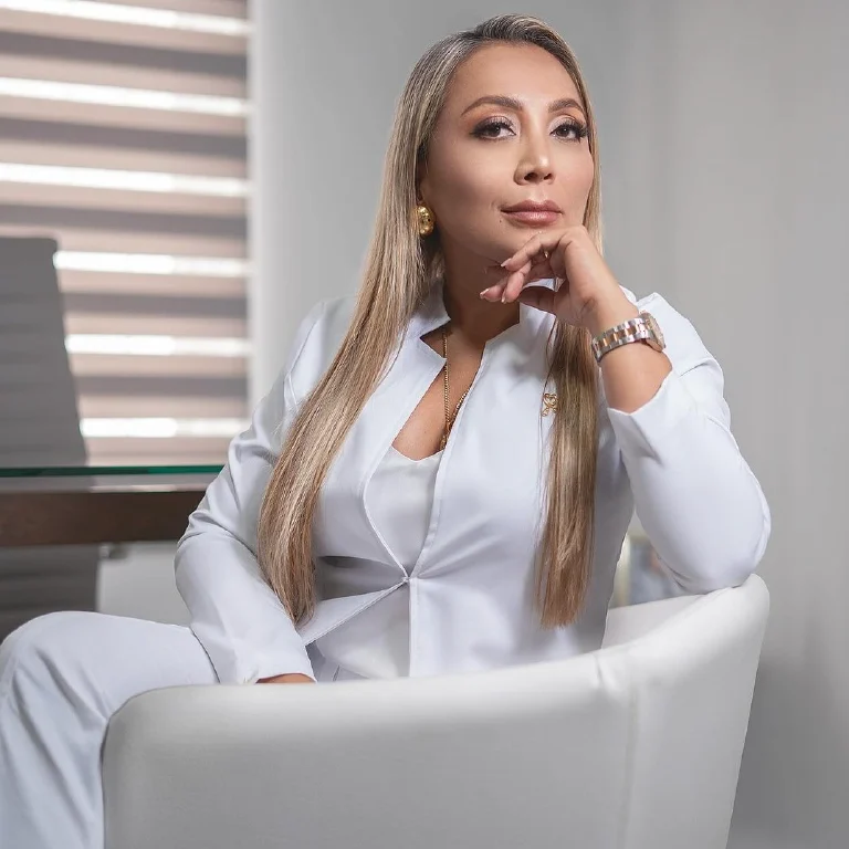 Doctora Carolina Aguirre